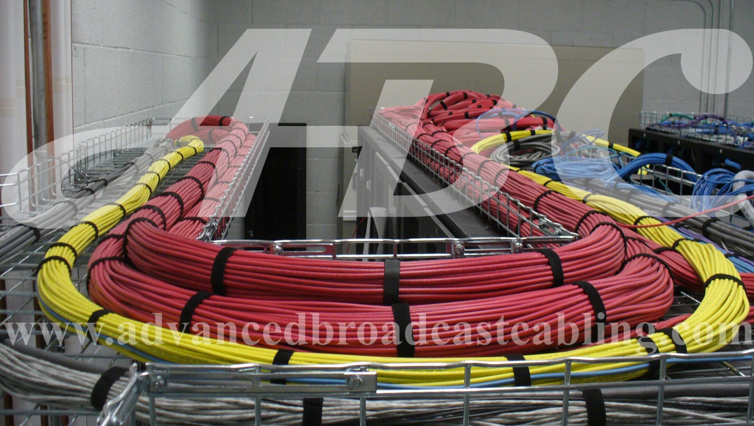 Advanced Broadcast Cabling, Installation of Cables and Equipment, CABLE TRAY BROADCAST CER, BUNDLE, SIGNAL SEPARATION, SERVICE LOOP, CAT6, 1505A, CABLE DRESS